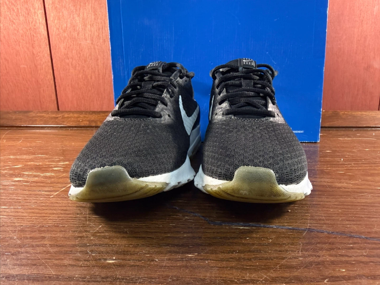 Nike Air Max Motion Low Black White Women’s Running Shoes Sz 9 - photo 4