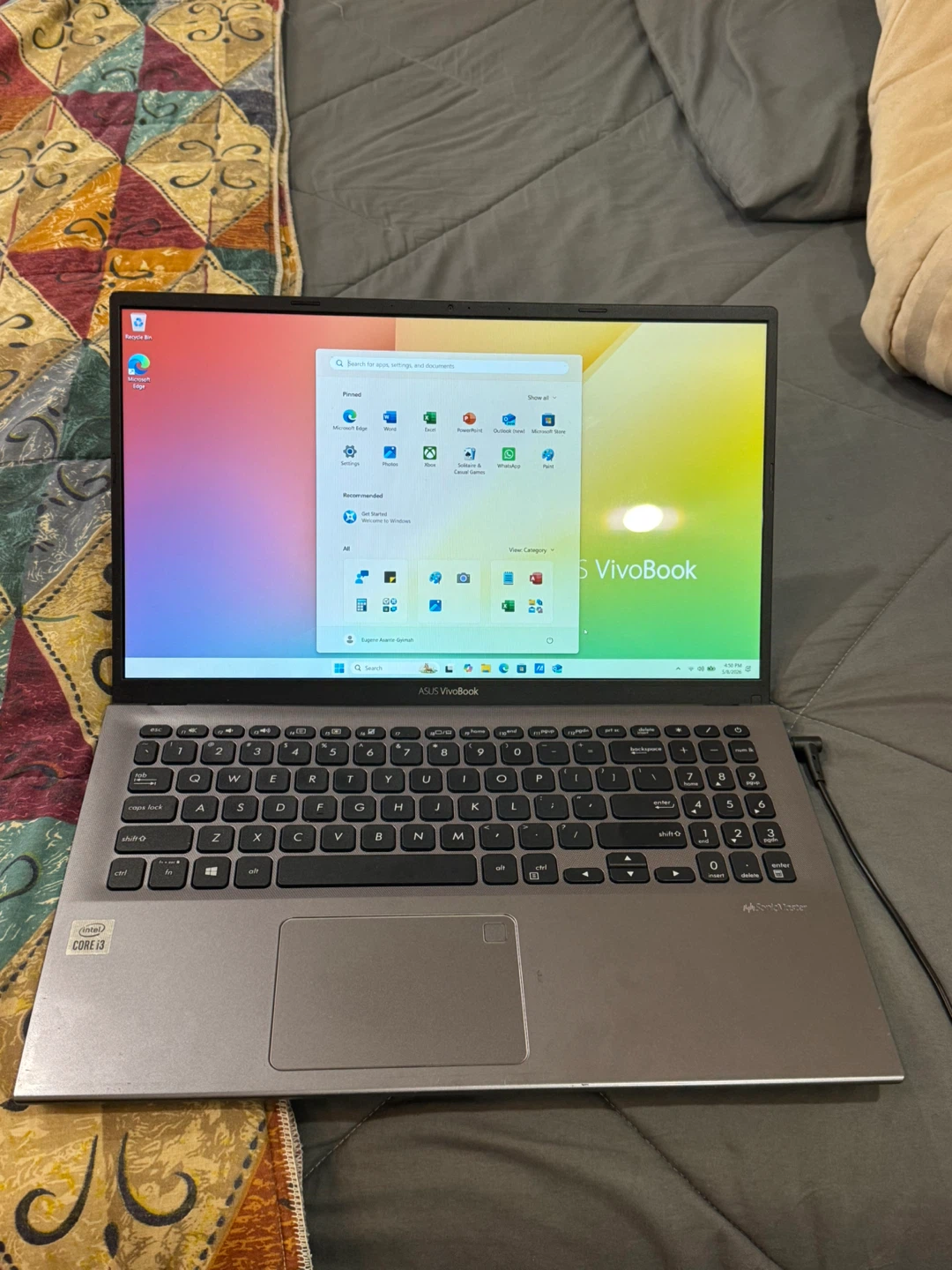 Asus VivoBook core i3