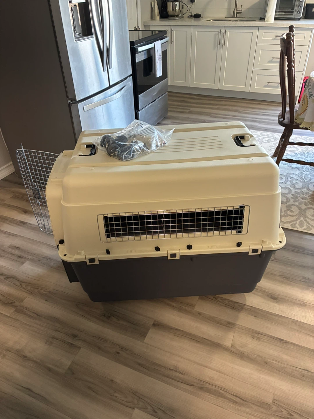 Pet Travel Carrier Crate 39" x 26" x 29.5" - photo 3