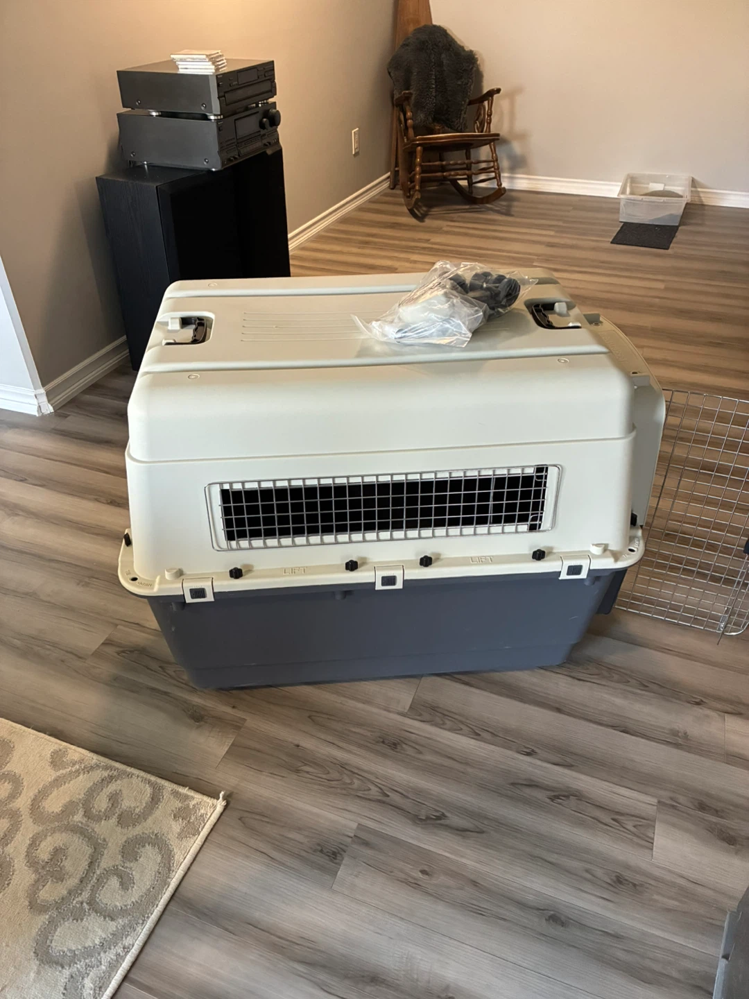 Pet Travel Carrier Crate 39" x 26" x 29.5" - photo 5