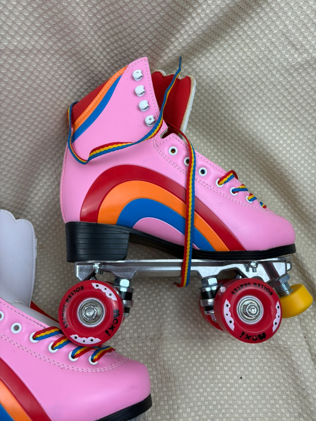 Moxi Rainbow Rider Roller Skates size 6 - photo 4