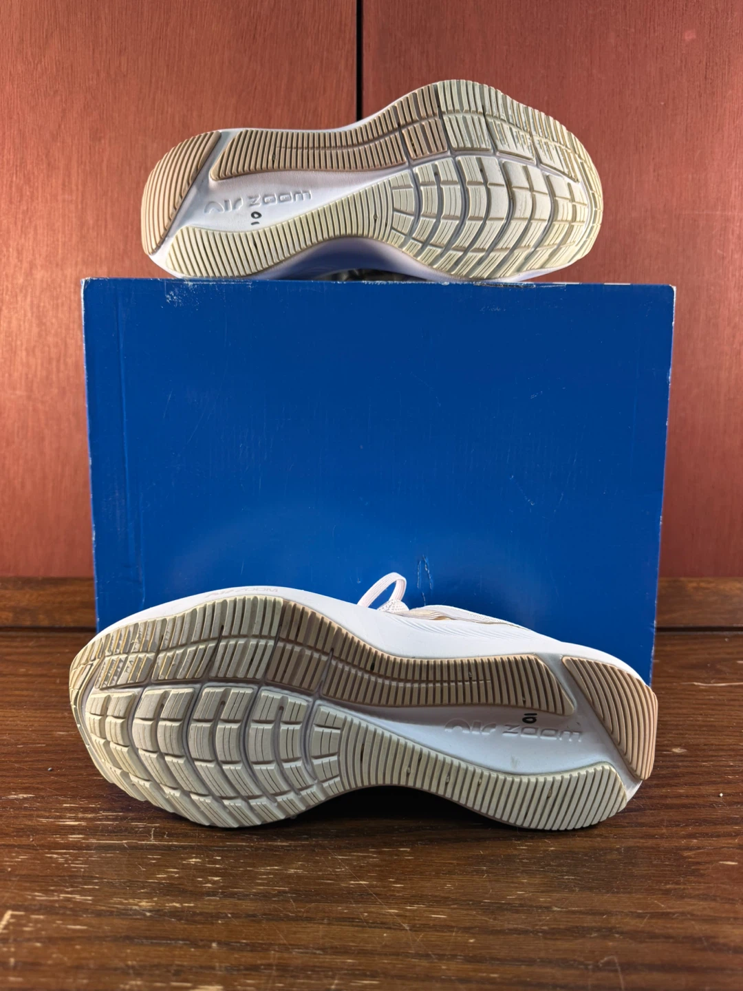 Nike Zoom Winflo 8 Light Violet Women’s Running Shoes Sz US 7,5 - photo 3