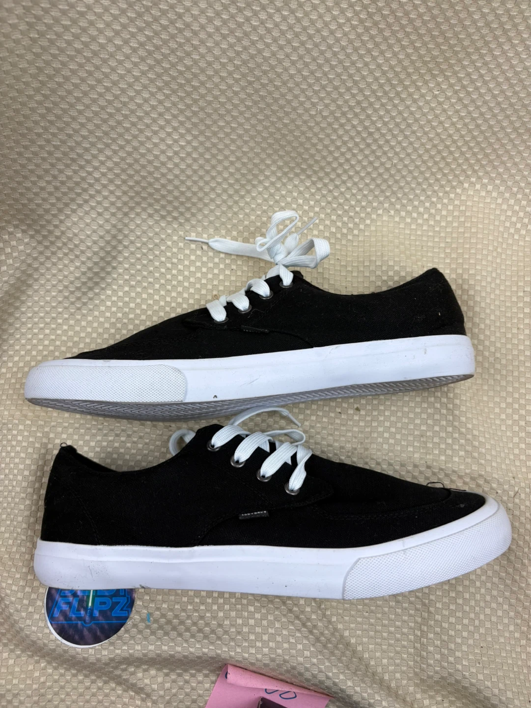 Zoo York Black Canvas Low Top Sneakers size 11 - photo 2