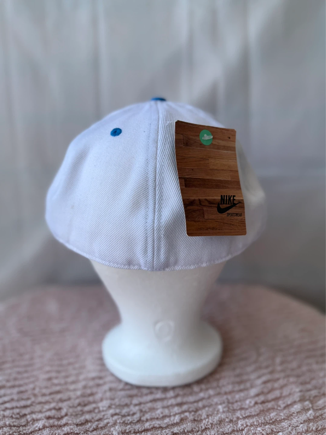 Nike White & Blue 6.0 Embroidered Snapback Hat - photo 3