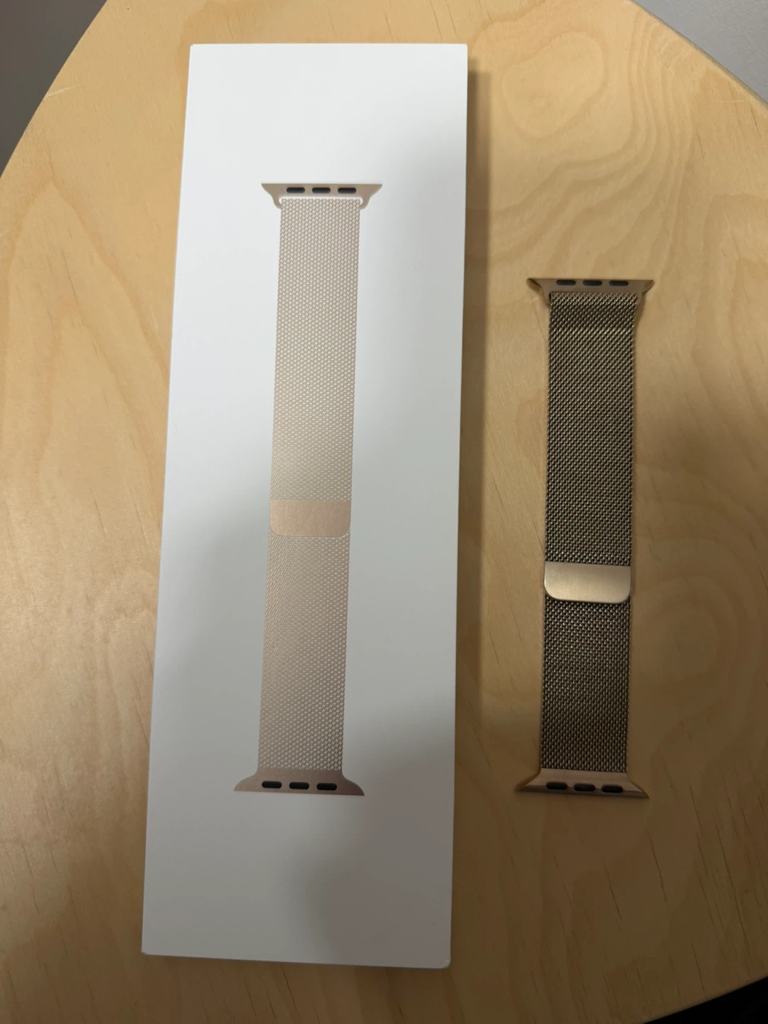 Apple Watch Milanese Loop Band – 46mm – Gold – S/M