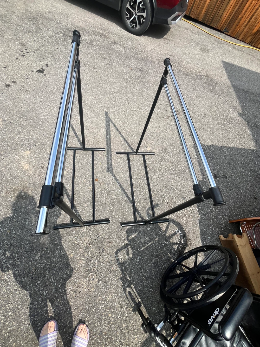 MOVING SALE ‼️ Two Tier Metal Clothing Rack - photo 2