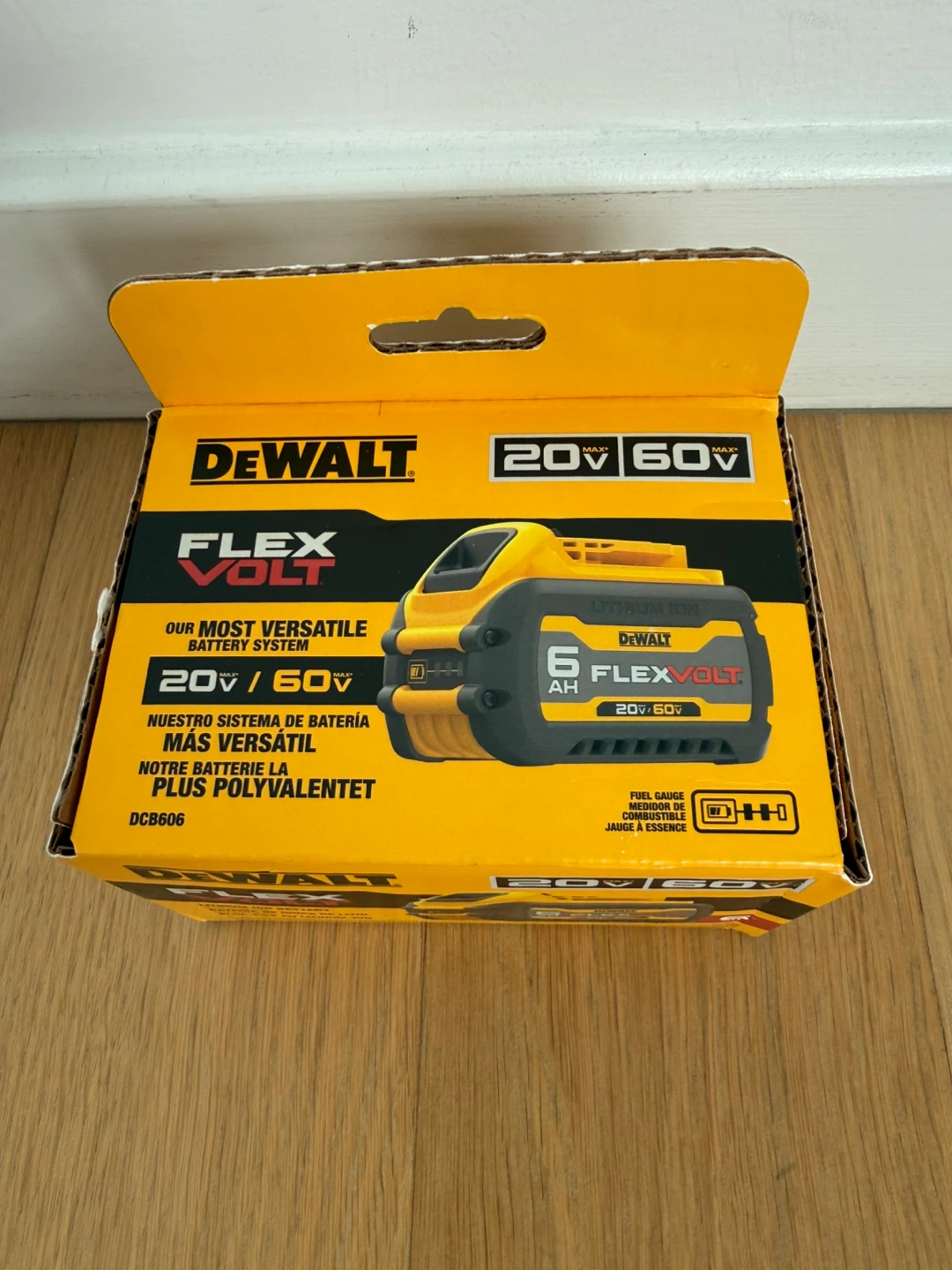 Dewalt Flexvolt Battery 6Ah - Brand new in the box - photo 2