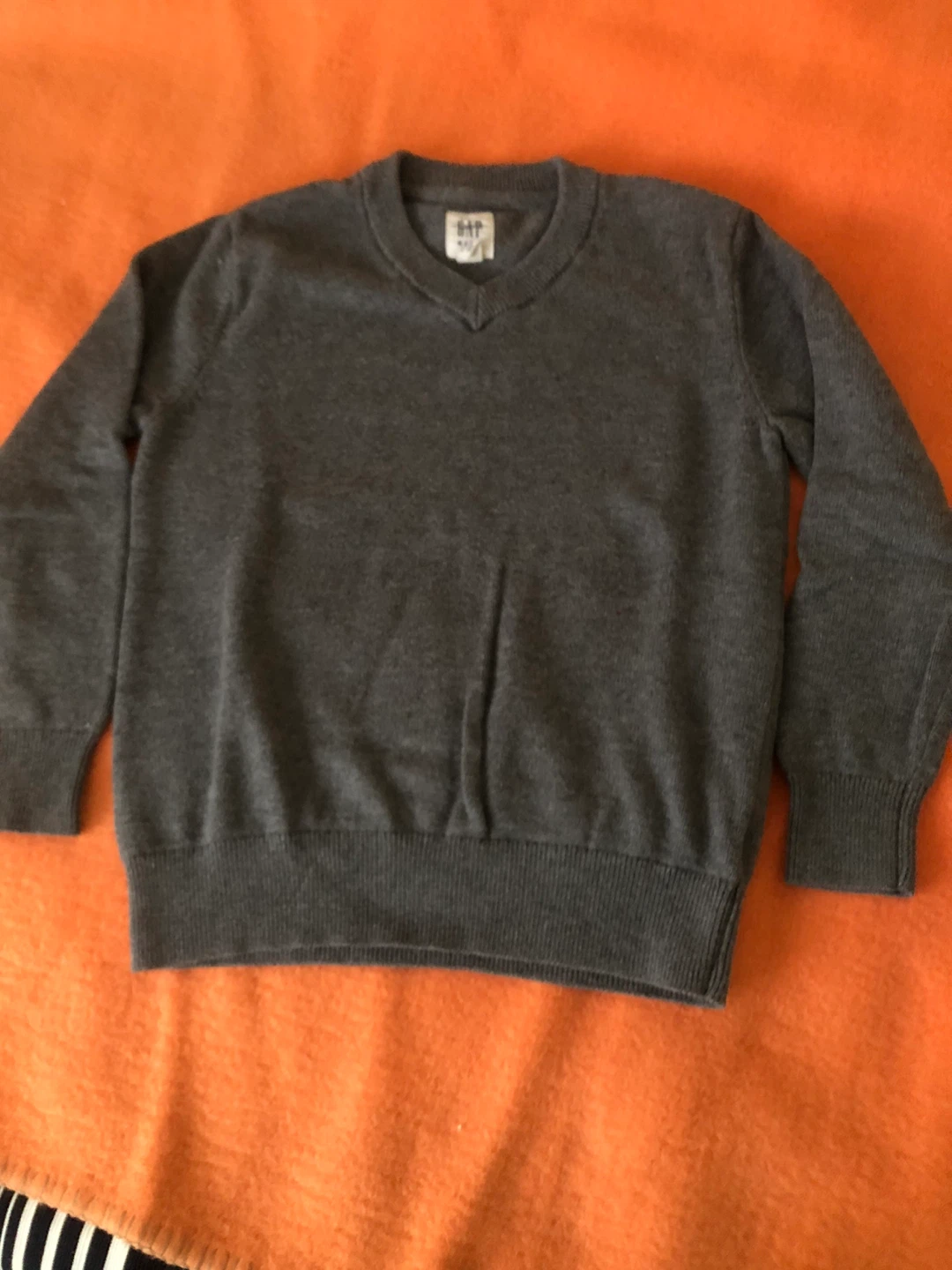 Gap V-Neck Sweater - Charcoal Grey