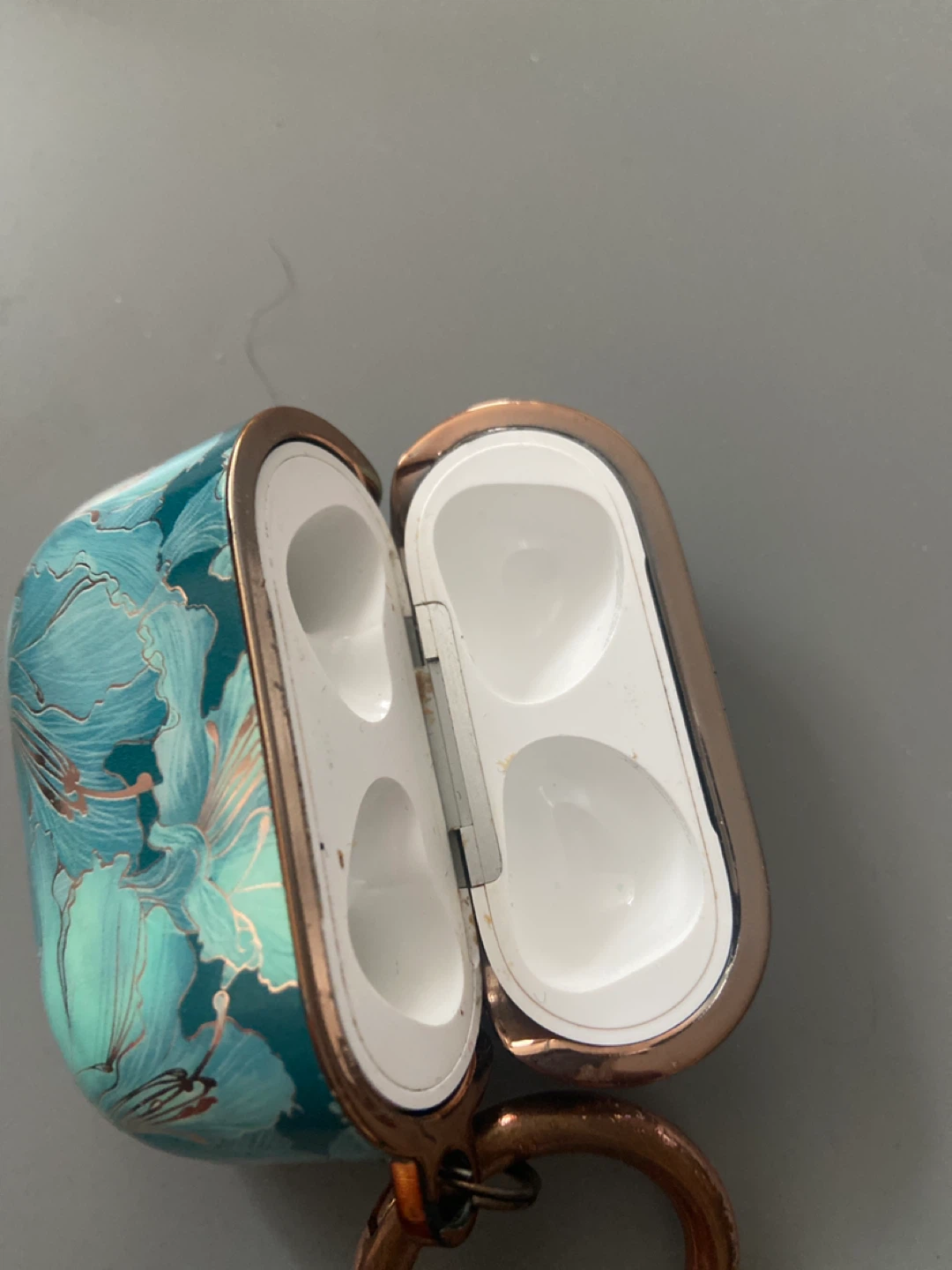 Floral AirPods Pro Case with Keychain - photo 4