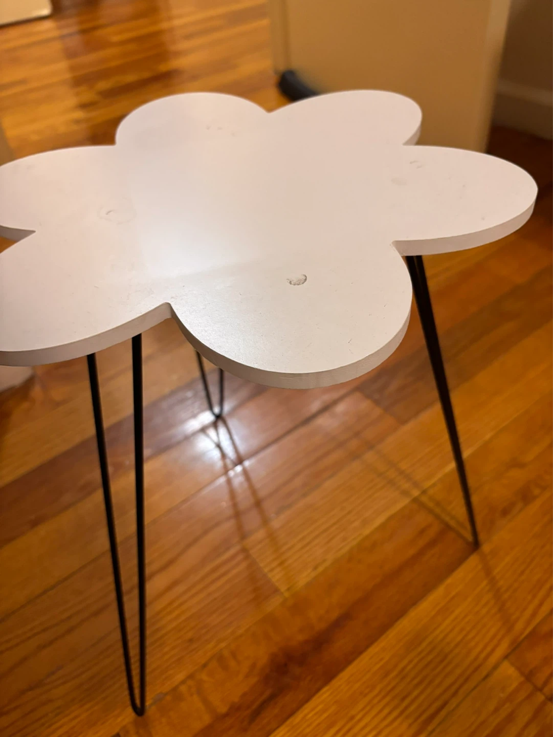 White flower top table to keep plants