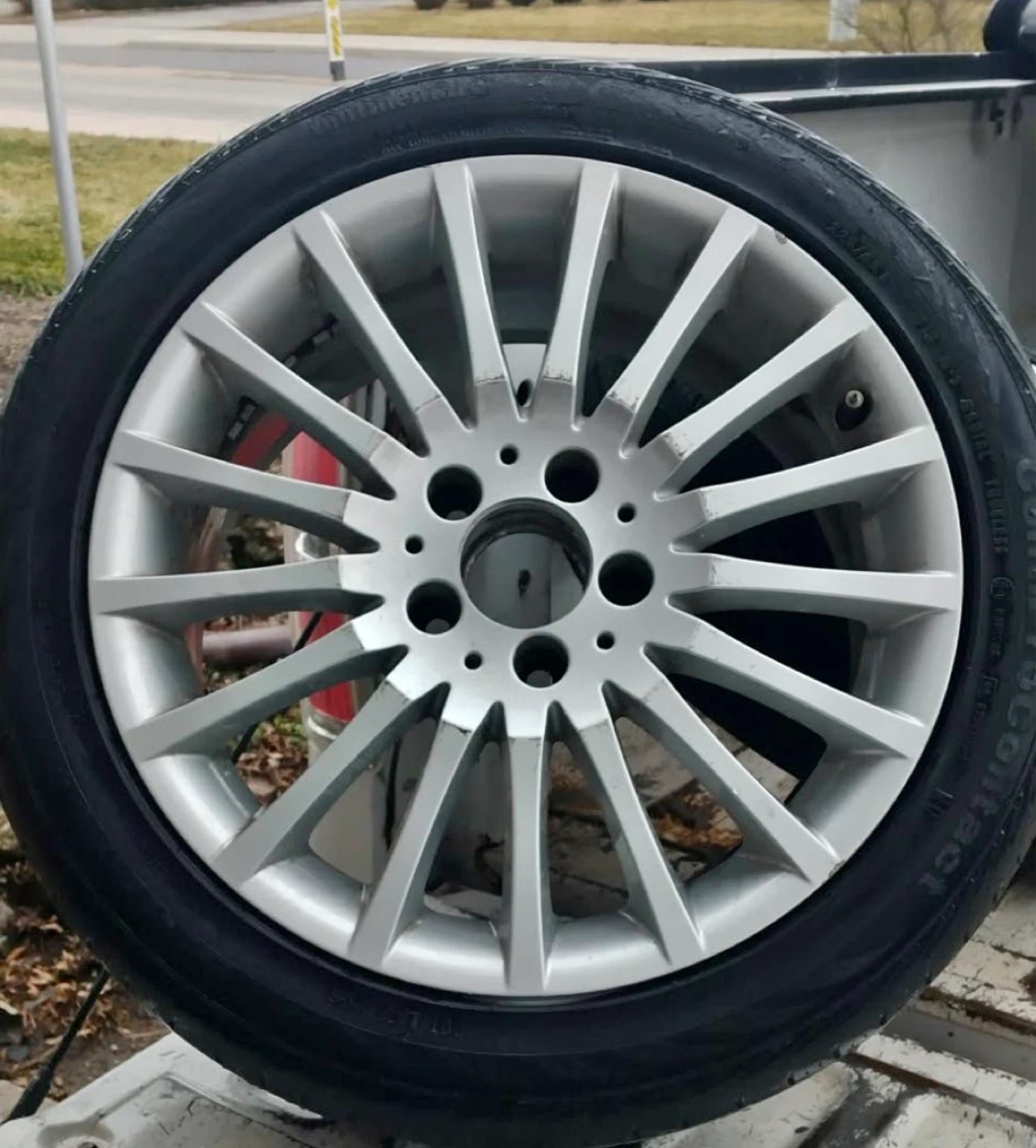 One set of Mercedes OEM 17inch rim for C300 (rim only)
