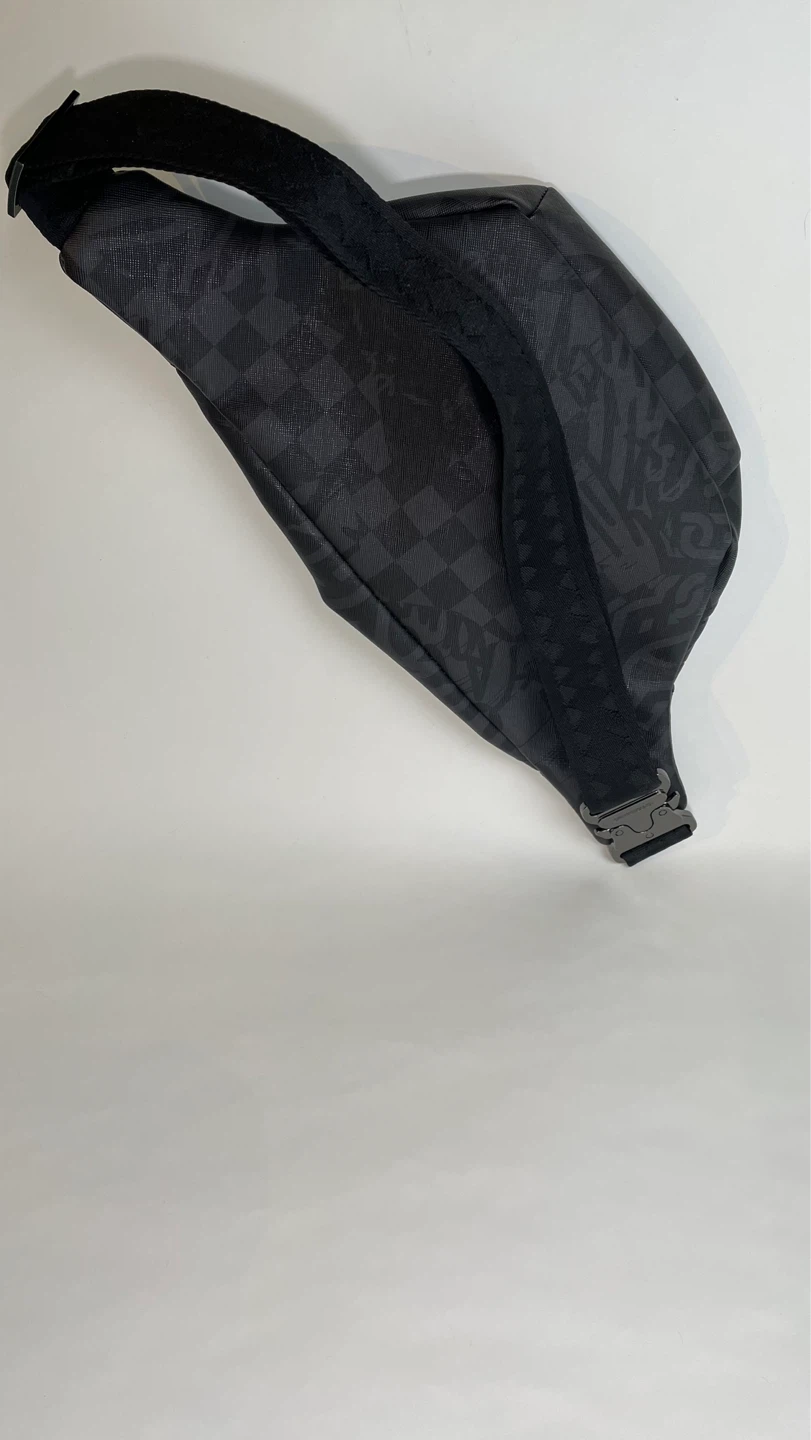Sprayground Limited Edition Fanny Pack - photo 2