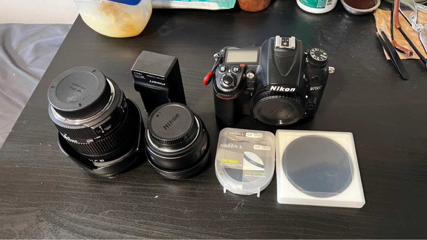 Nikon D7000 DSLR Camera Bundle with 2 Lenses
