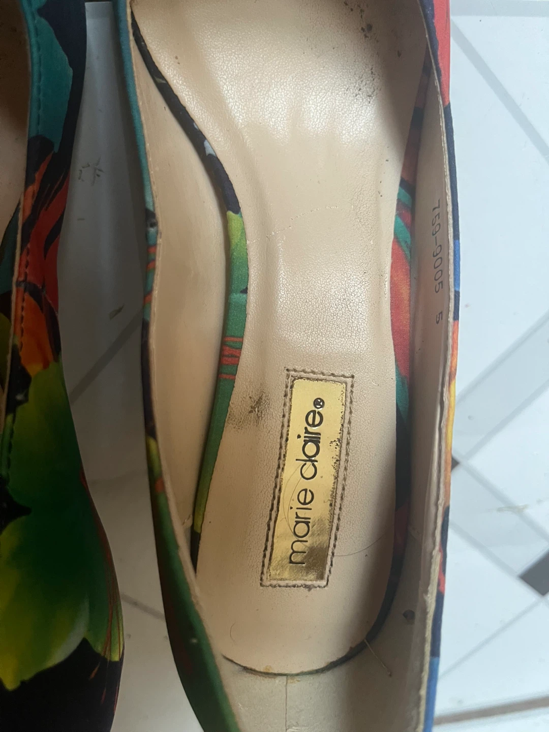 Marie Claire Women's Peep-Toe Heels Size 5 - photo 2