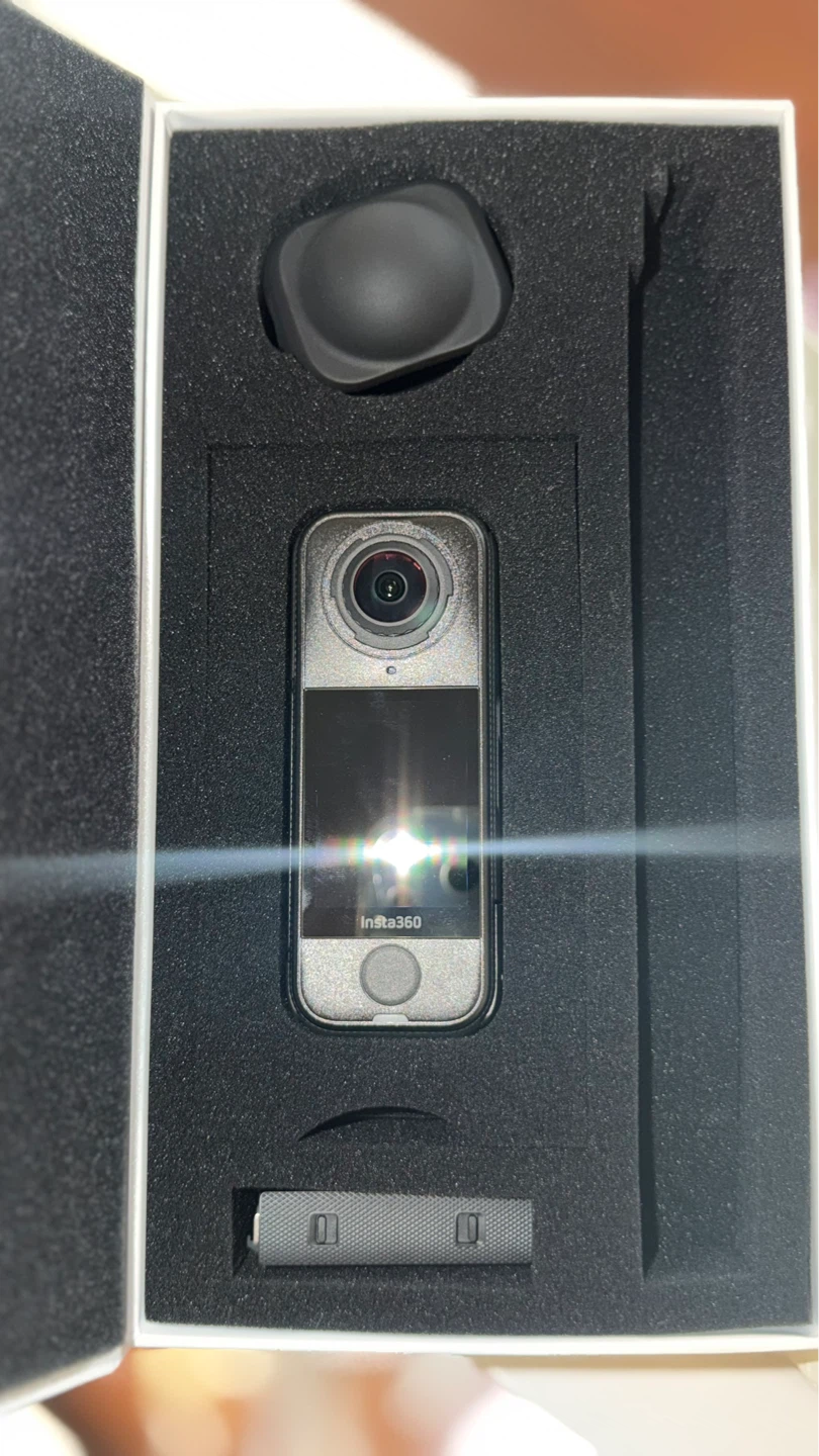 Insta360 X4 Air 8K 360 Camera Starter Bundle - photo 3