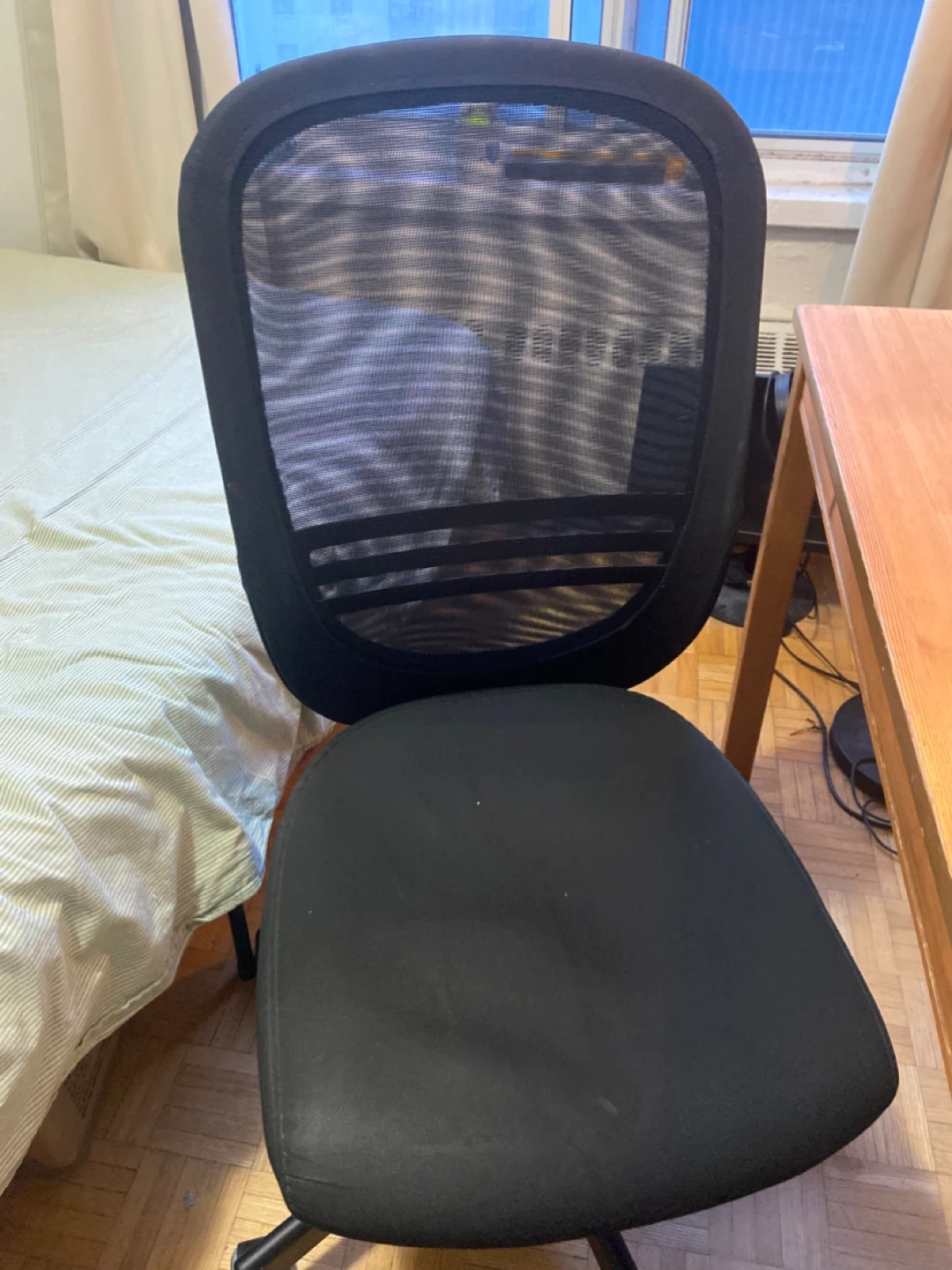 Black Office Chair - photo 2