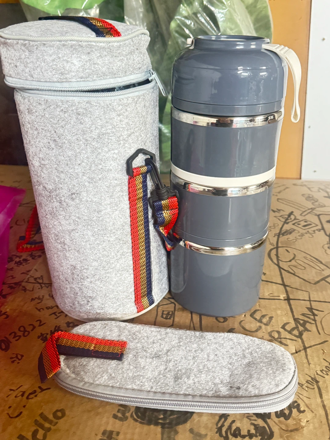Stackable Lunch Container with Insulated Bag