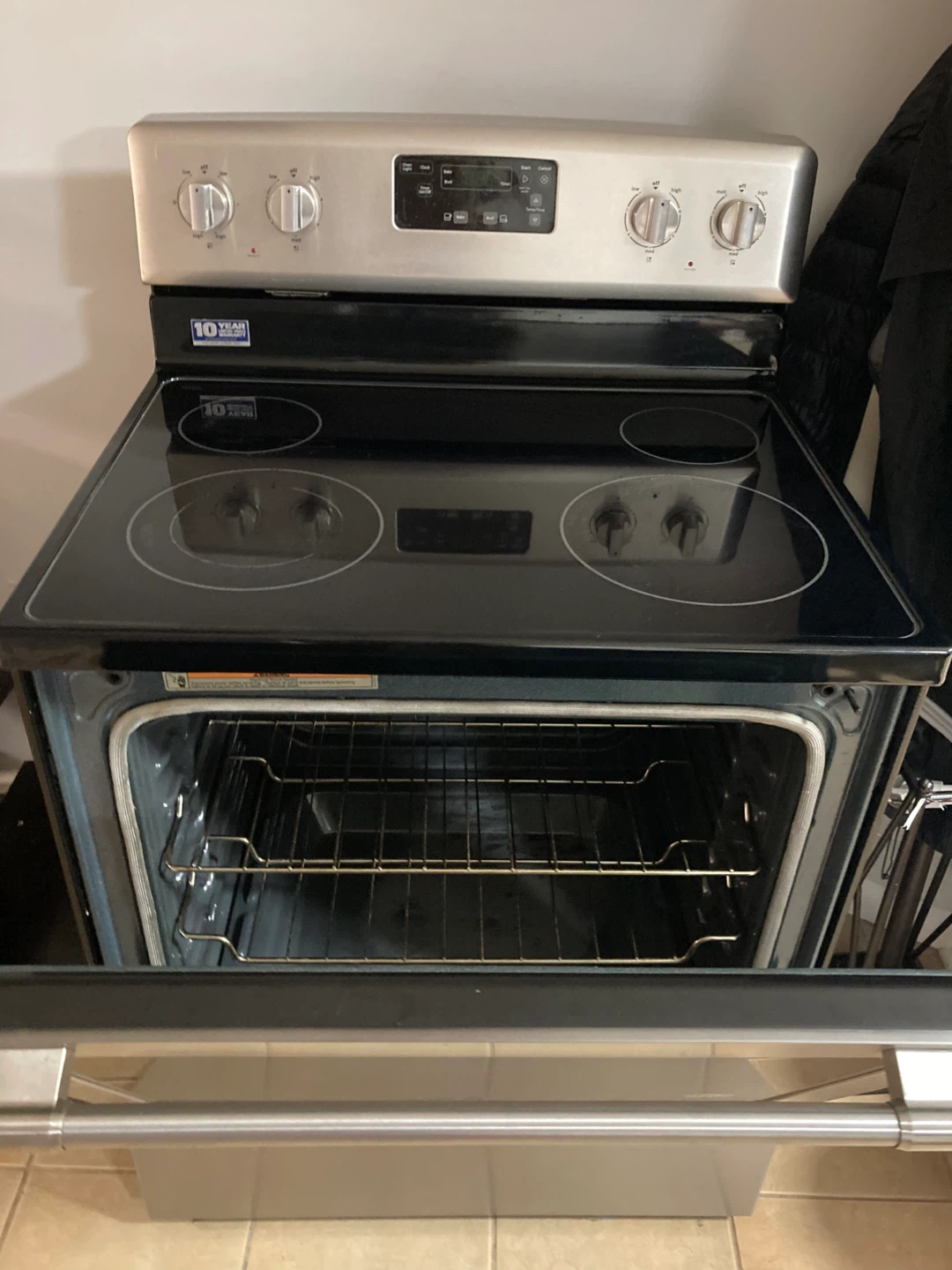 Maytag Electric Range with Oven - photo 3
