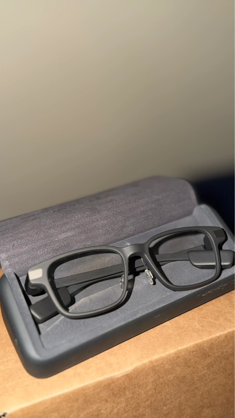 Focal Point Smart Glasses