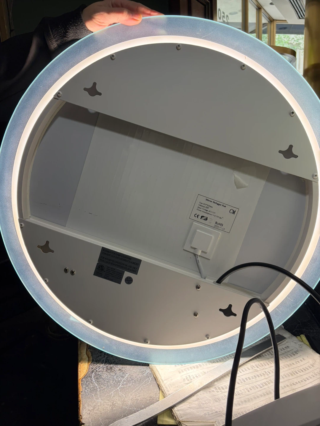 Round LED Lighted Mirror - photo 3