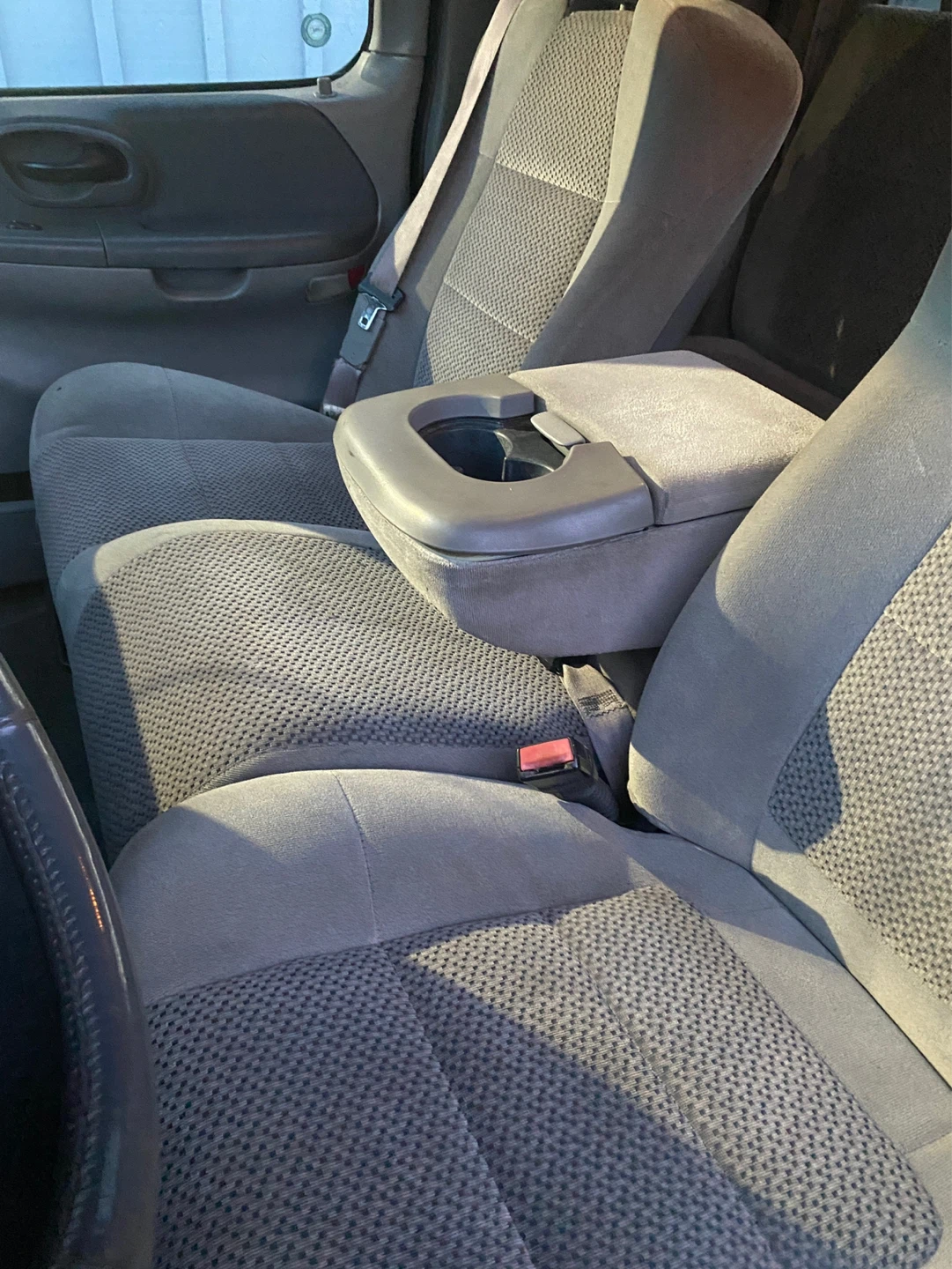 2001 f150 xlt front seats - photo 2