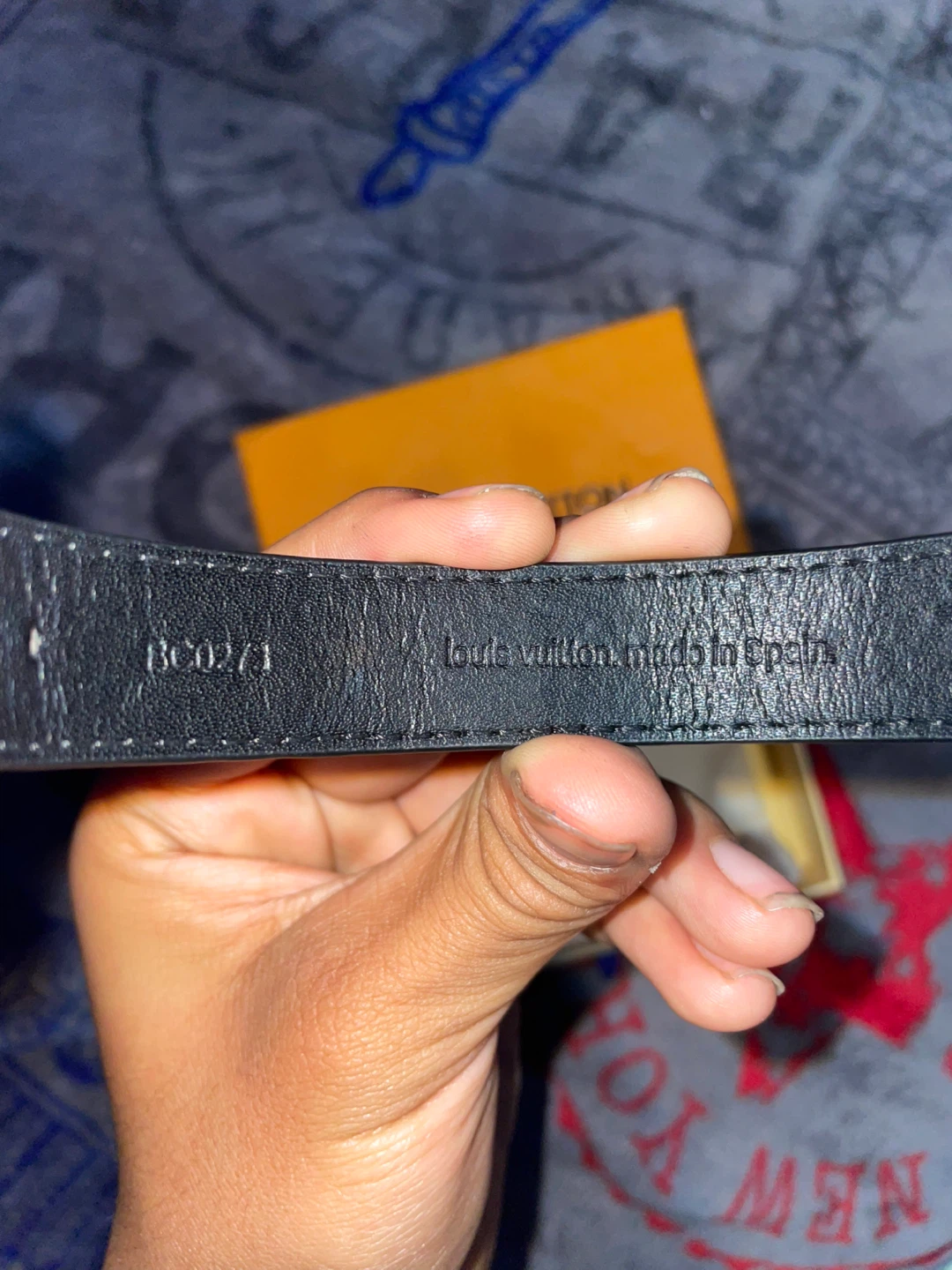 Louis Vuitton Black Leather Bracelet - photo 5
