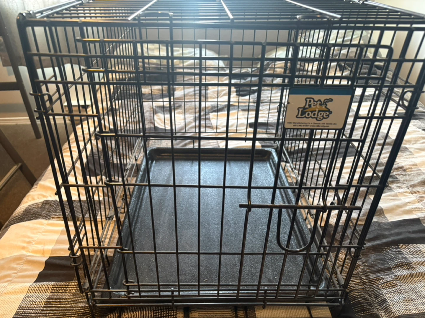 Pet Lodge Dog Crate with Tray