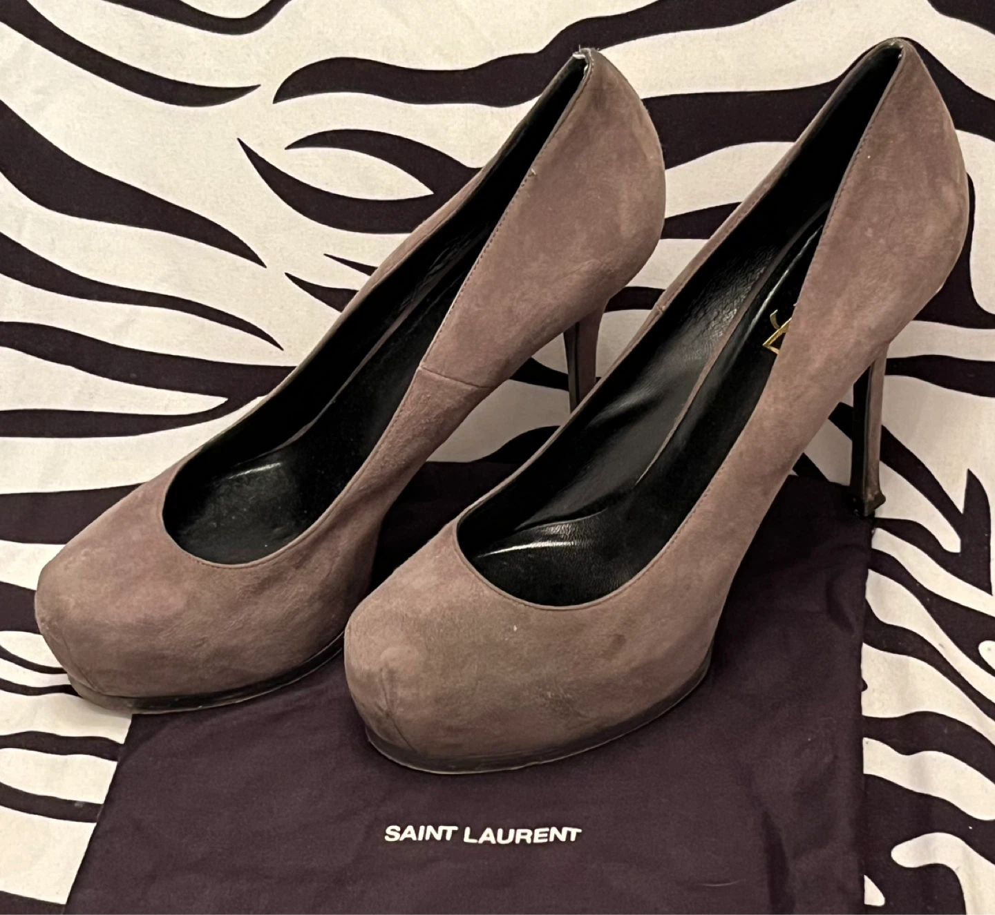🤍Saint Laurent grey suede Tribute platform pumps 🤍