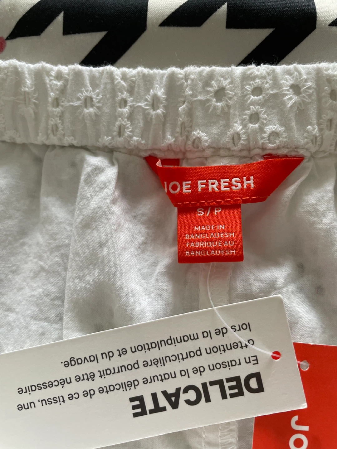 Brand new White Eyelet Skirt Size S/P - photo 3