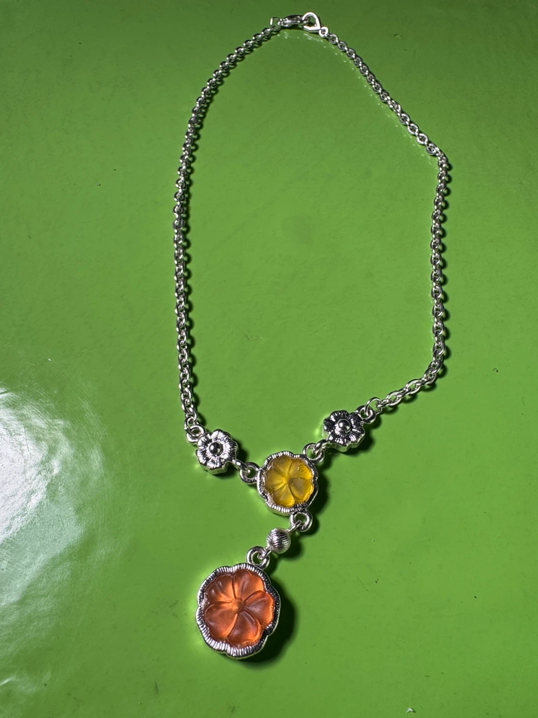 Silver Tone Necklace with Flower Pendants