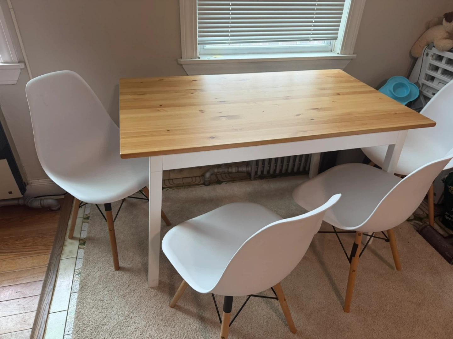 Dining Table and 4 Chairs Set