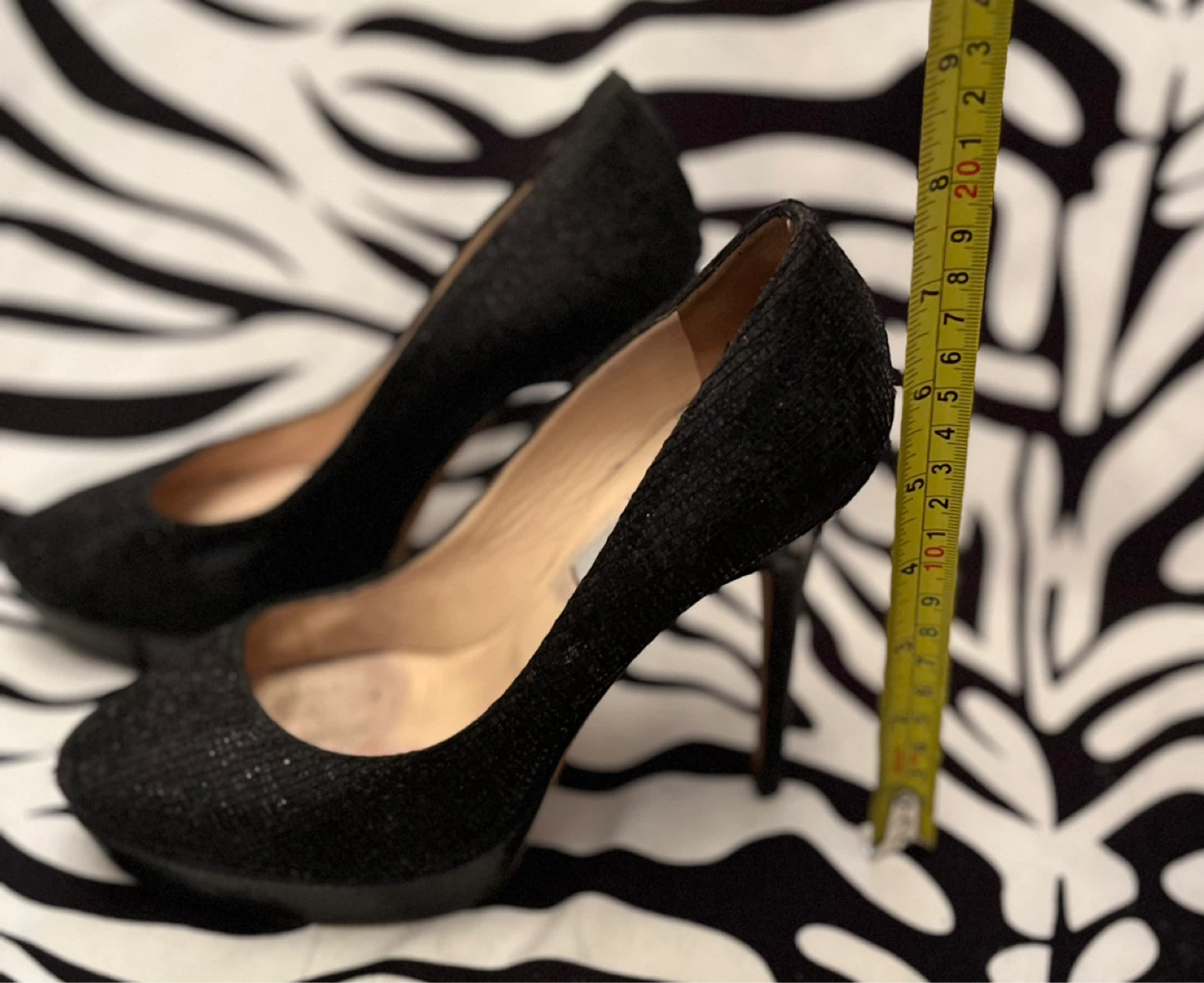 🖤 Jimmy Choo Black Glitter Platform Heels Size 39 - photo 3