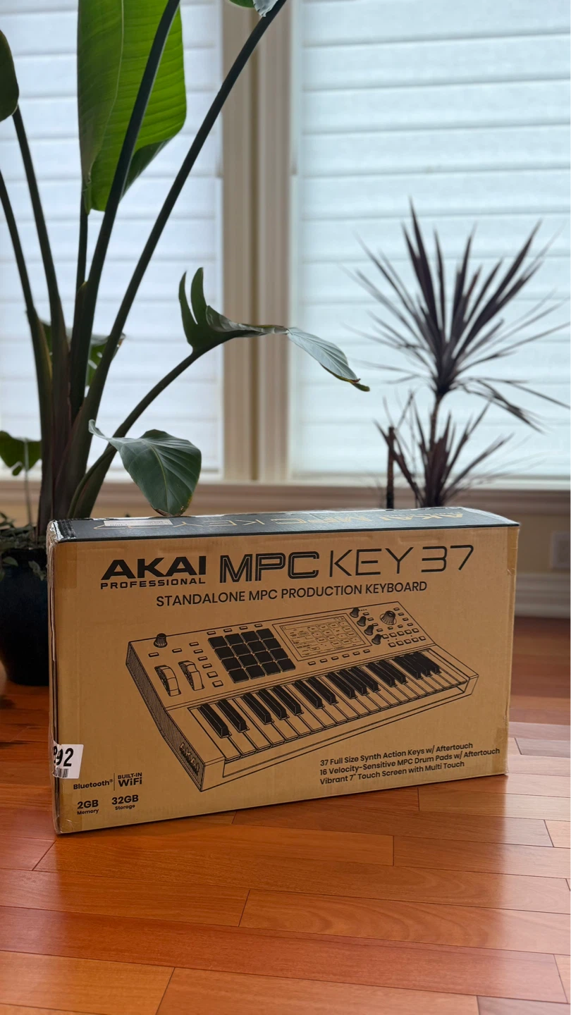 Akai MPC Key 37 Standalone MPC Production Keyboard