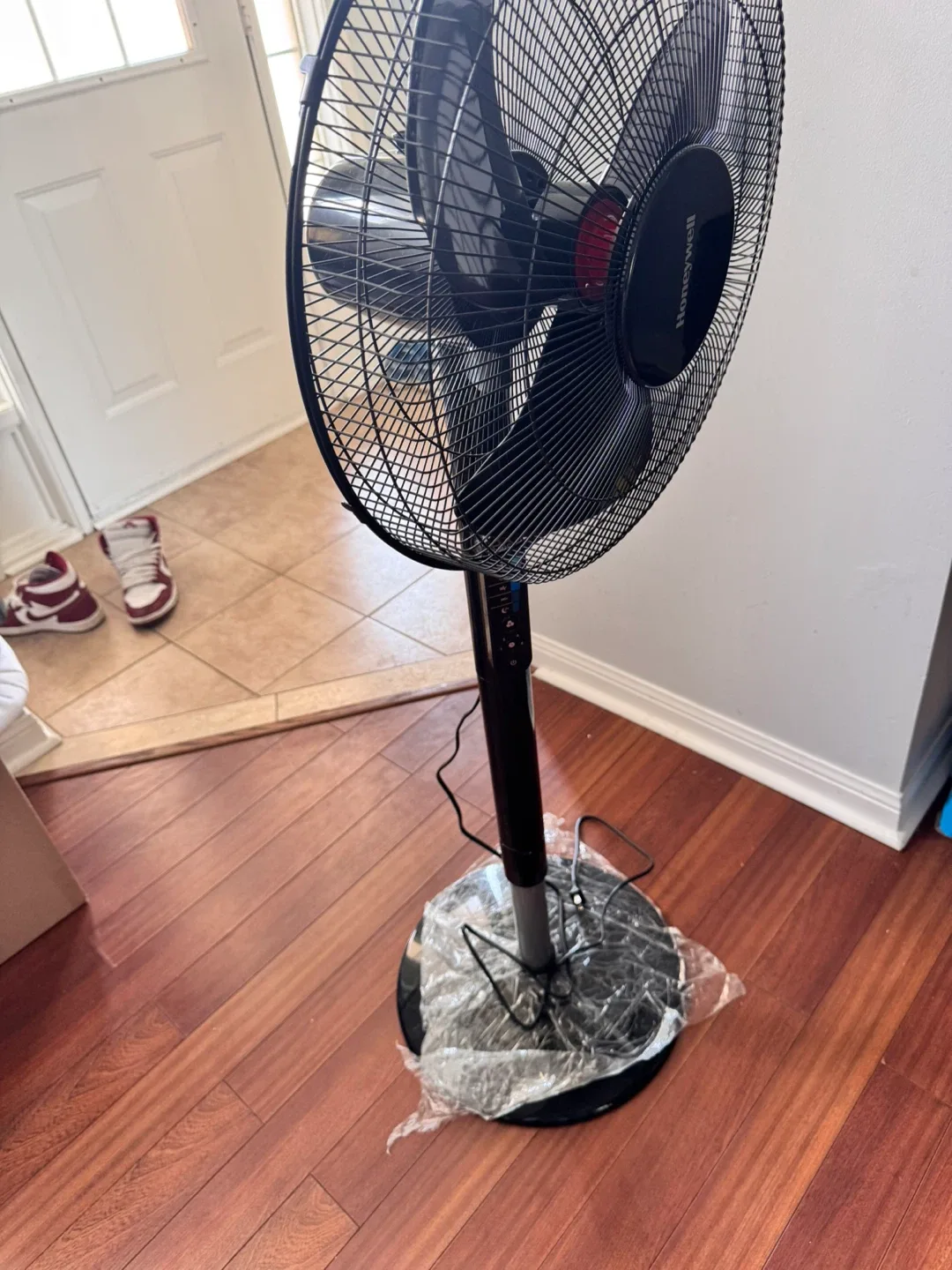 Honeywell QuietSet Oscillating Tower Fan
