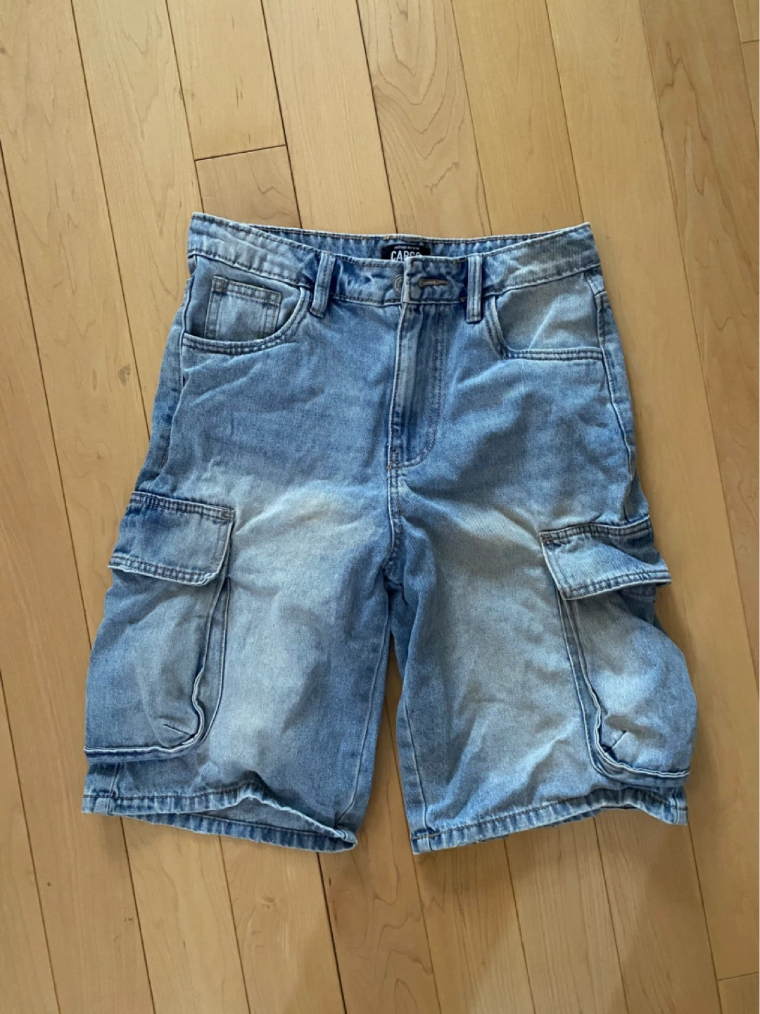 Refuge Denim Cargo Shorts - Urban behaviour