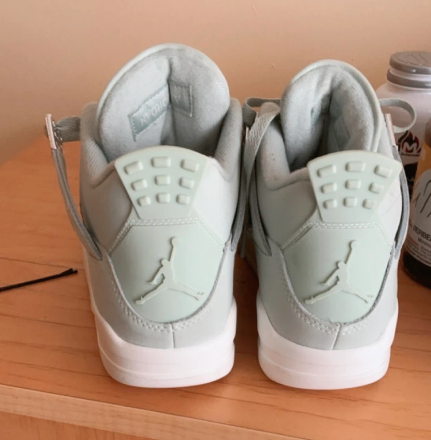 Air Jordan 4 Retro SE Shoes Light Green Size 5.5Y