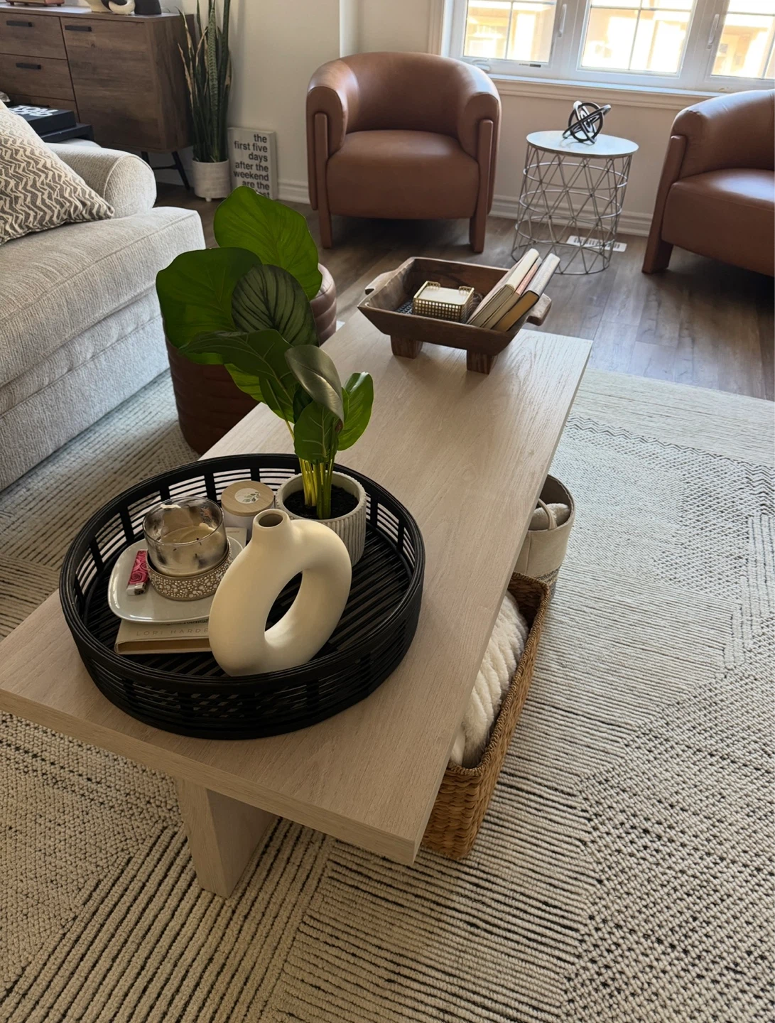 Modern Coffee Table - photo 3