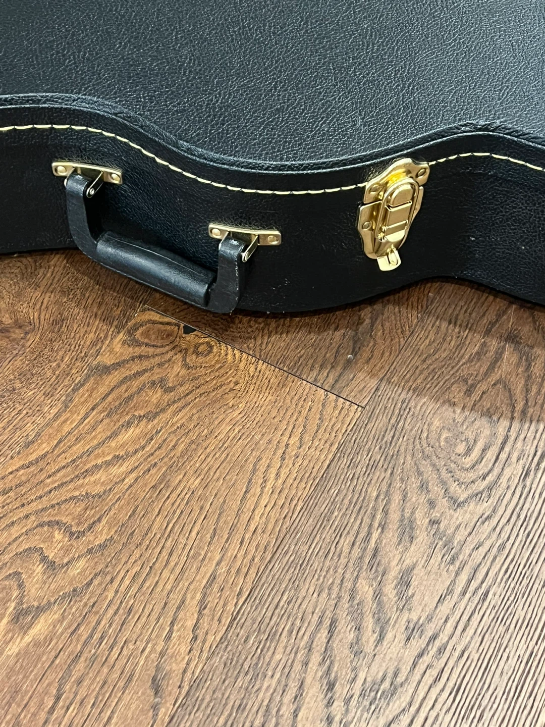 Black Guitar Case - photo 3