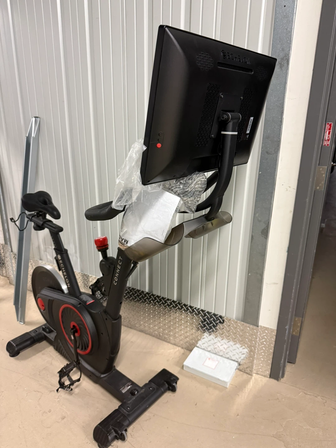 🚴‍♂️ Echelon Connect Indoor Cycling Bike – Great Deal!