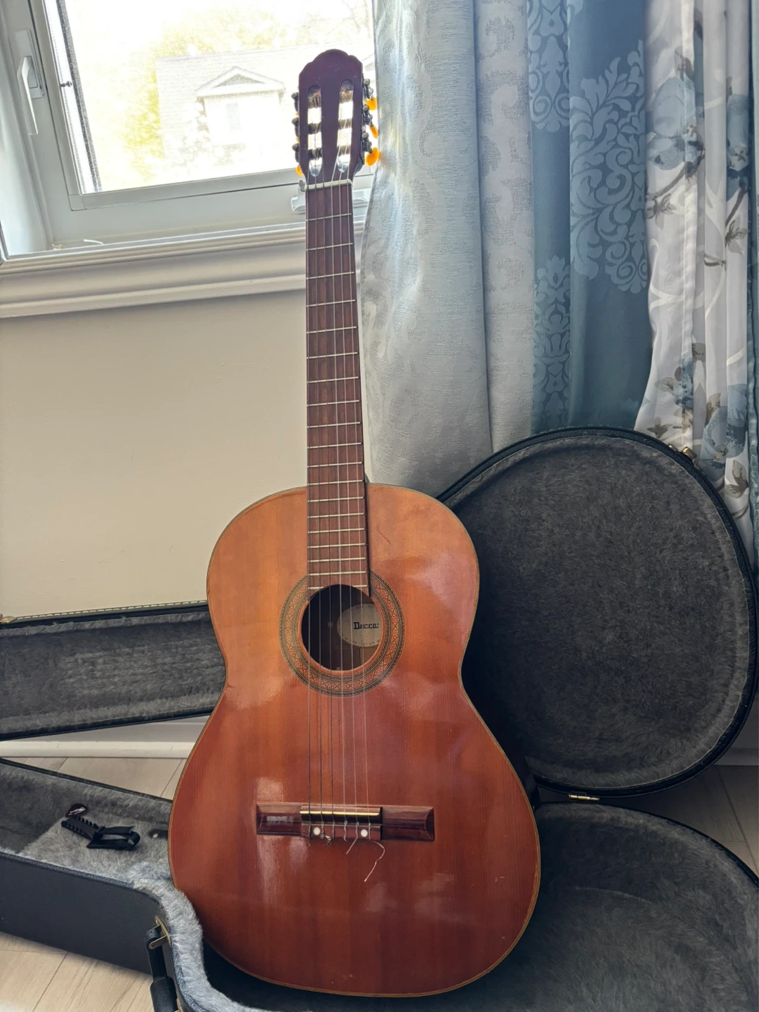 Vintage Decca Classical Guitar + Reinforced Hard Case