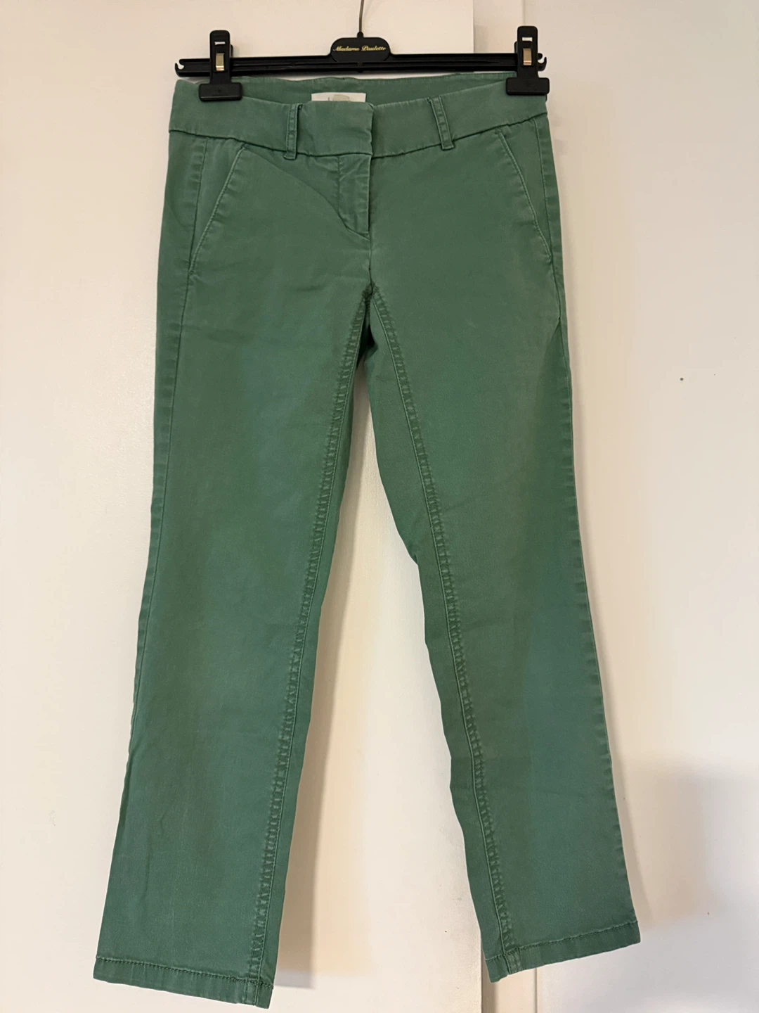 LOFT Green capris Pants