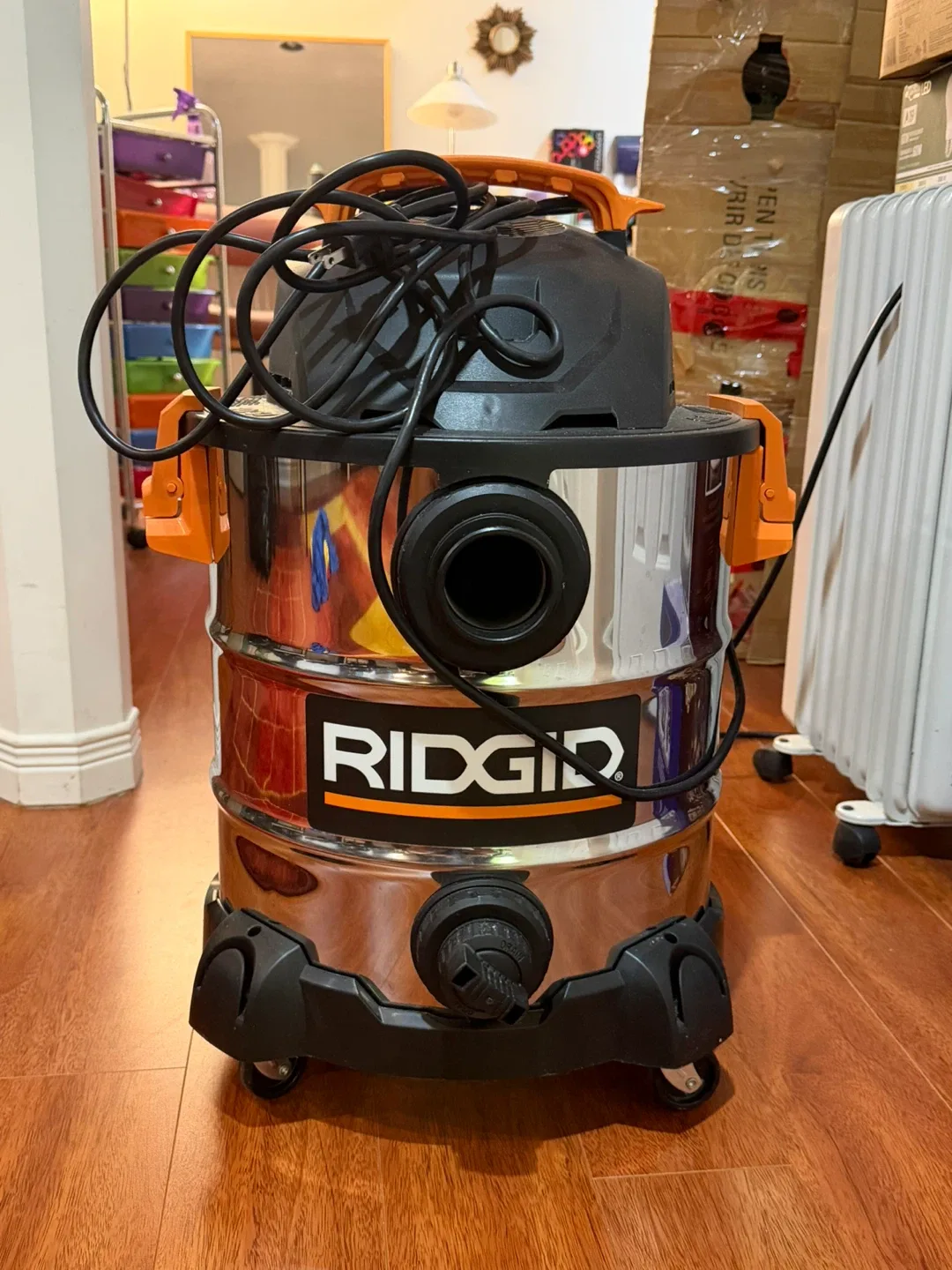 Industrial vacuum cleaner