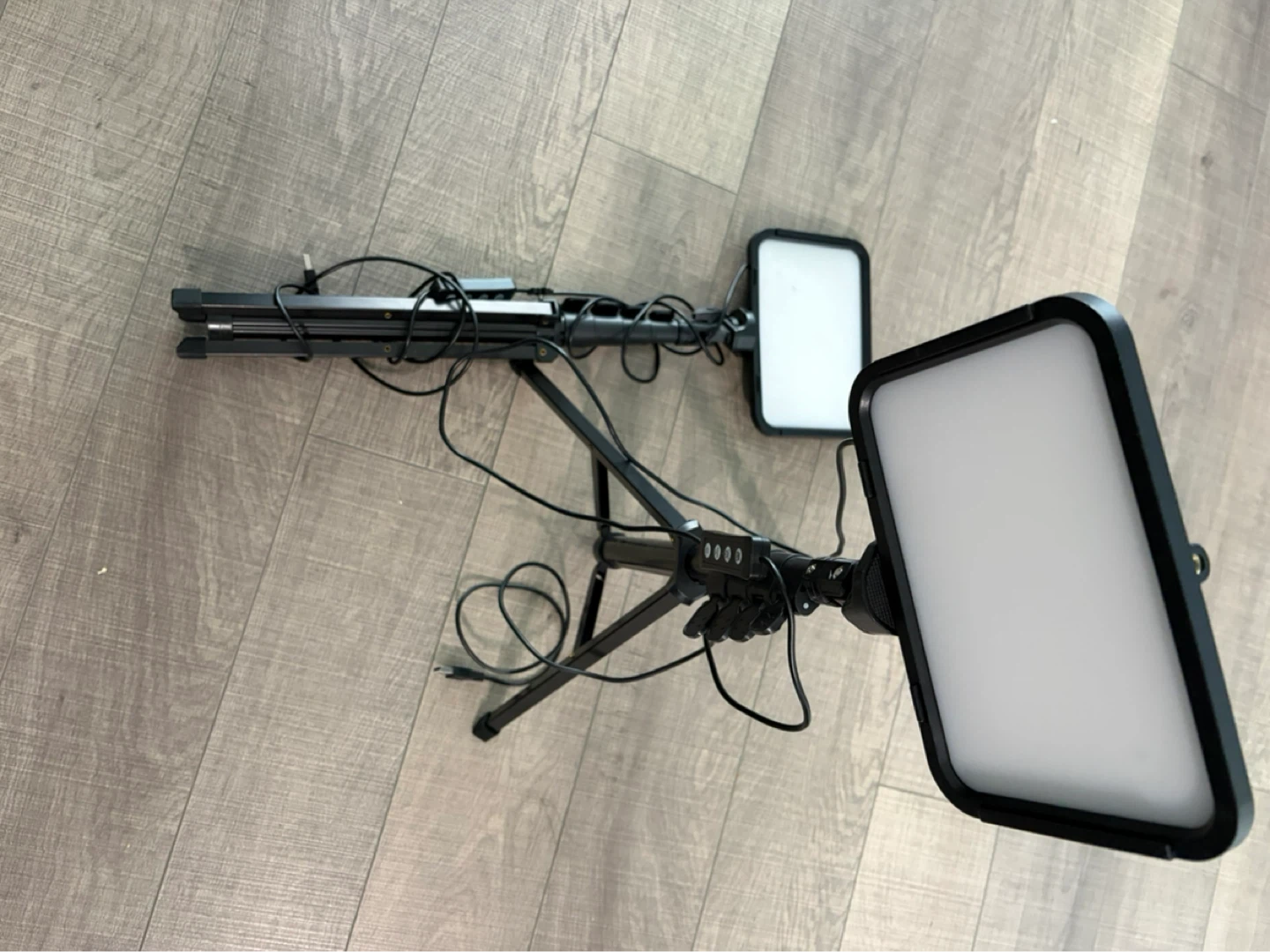 8" LED Video Light HW101