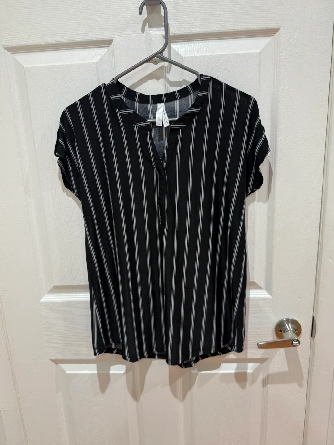 Black and white striped short sleeve top