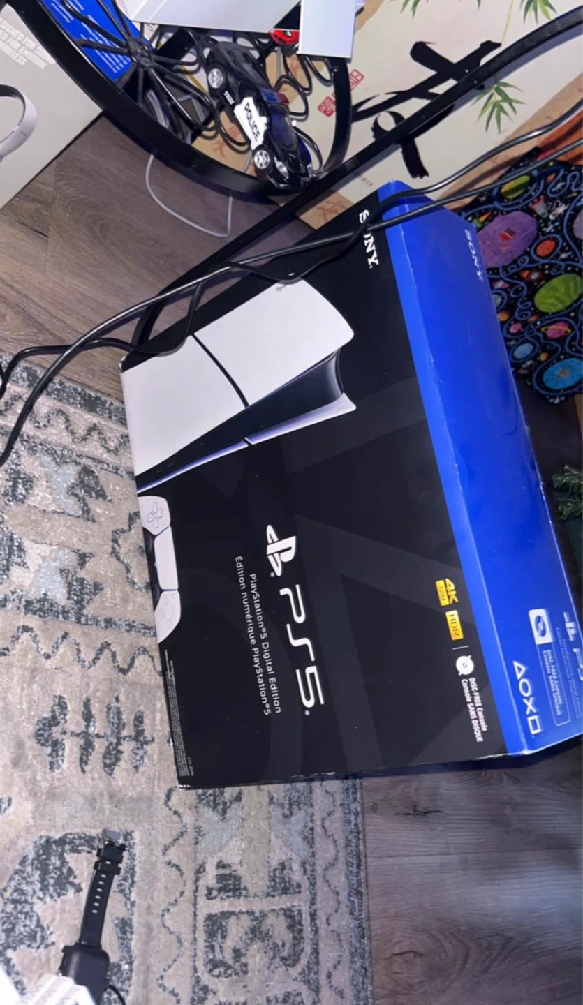 PS5 1TB 2controllers/Cooling/charger/headset/controller cover - photo 3