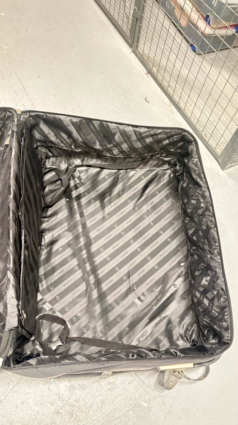 AITUEWANG Grey Hardside Spinner Suitcase - photo 5