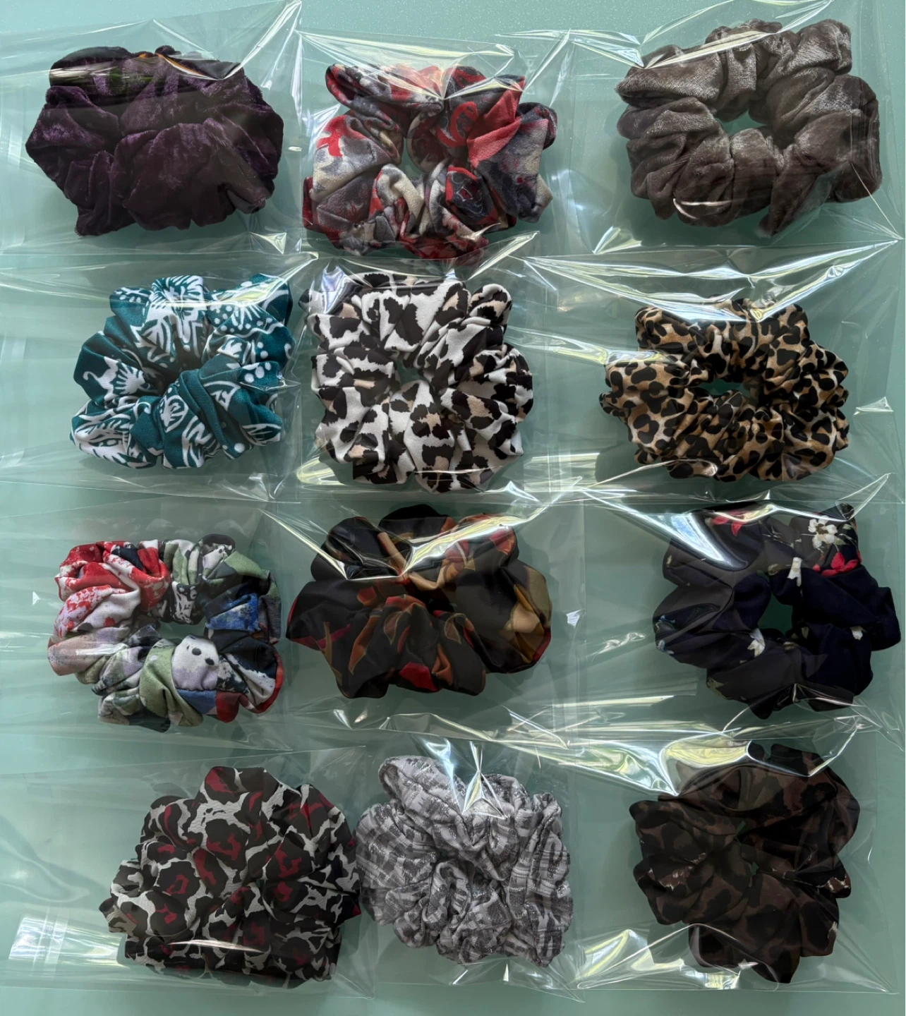 Large Various patterned scrunchies new - photo 5