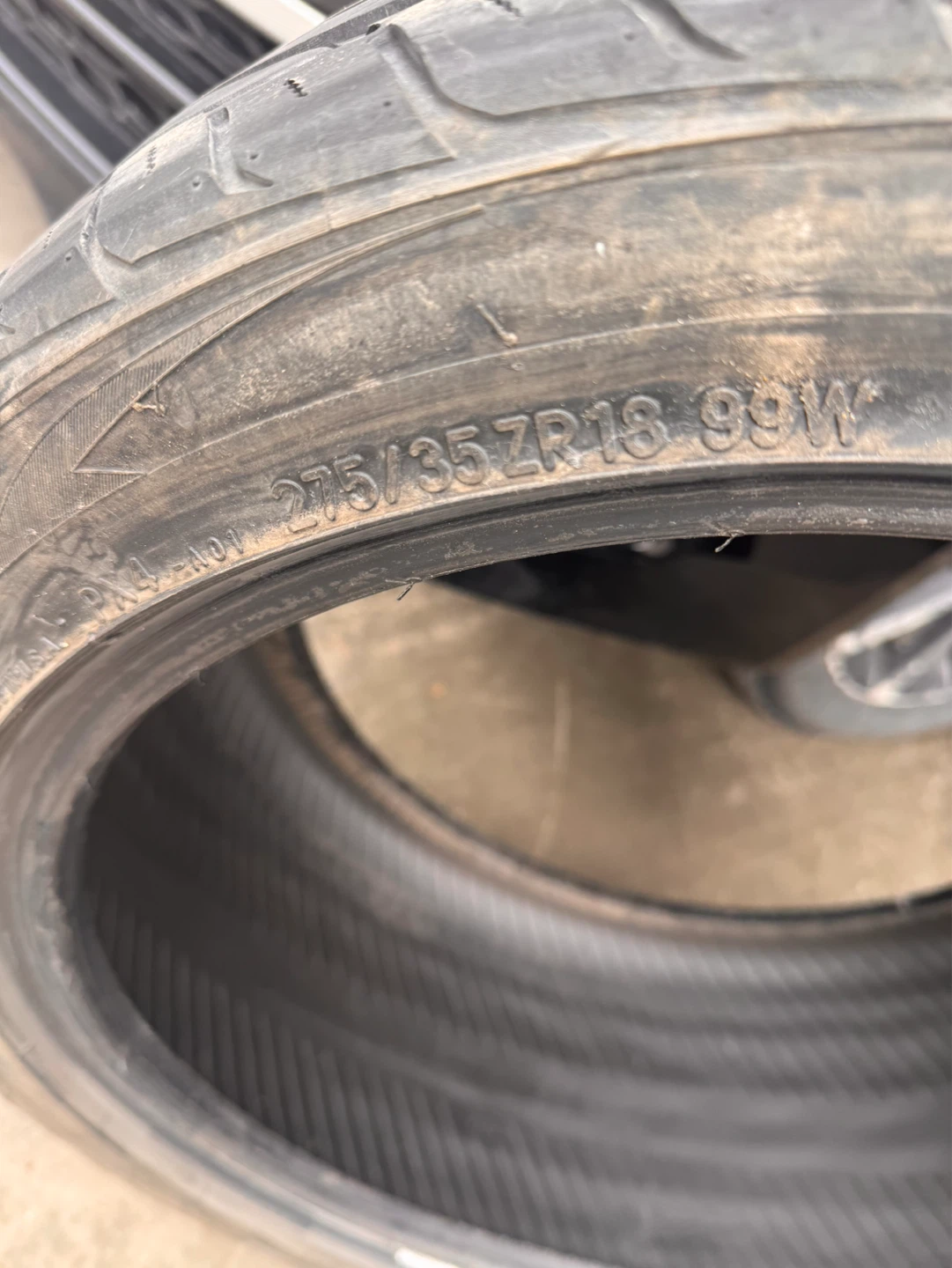 Tire 275/35ZR18 99W - photo 2