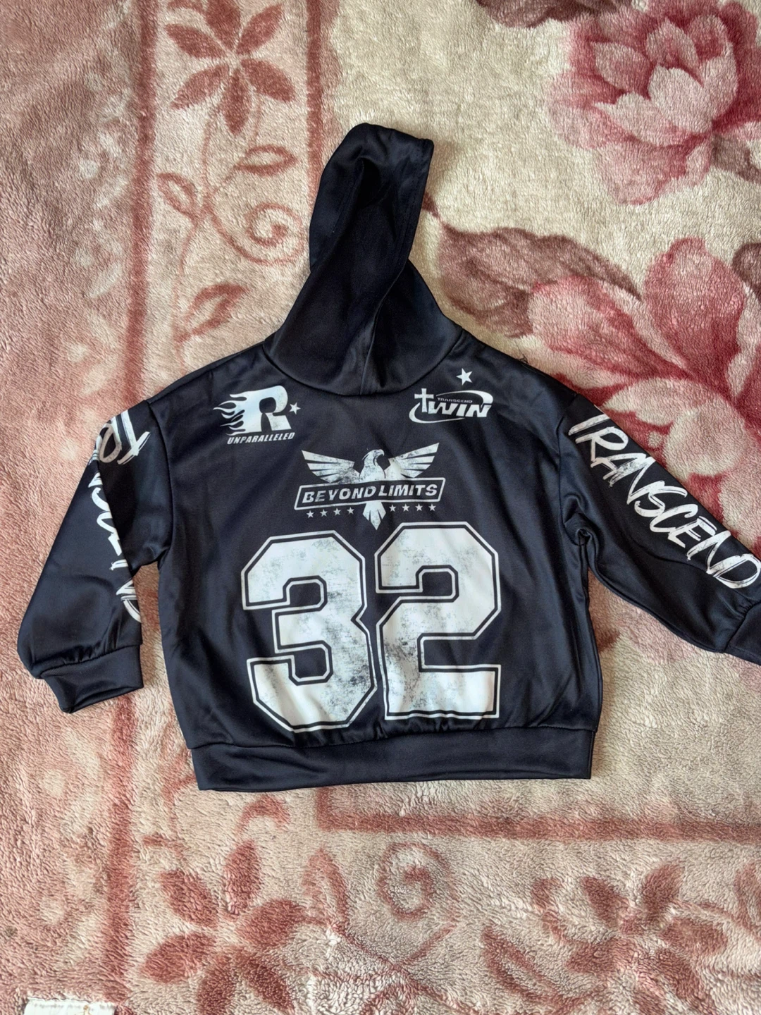 Kids Black "32" Graphic Hoodie and Pants Set - photo 3