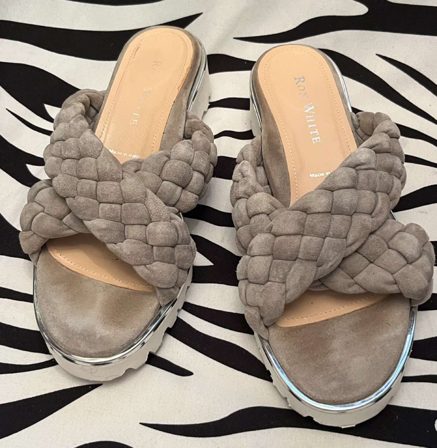 🩶 Ron White Cerrin Braided Suede Slide 🩶